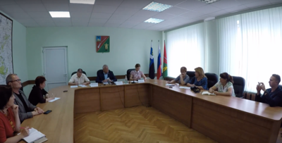 ​В Старом Осколе глава округа Александр Гнедых отреагировал на критику депутатов