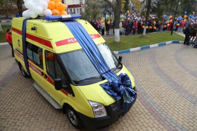 Действенный подарок. Андрей Скоч подарил белгородской областной больнице реанимобиль
