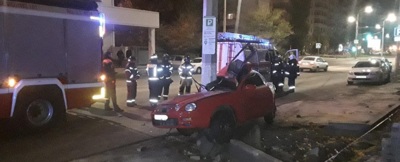 Молодой белгородец погиб, врезавшись на большой скорости в столб